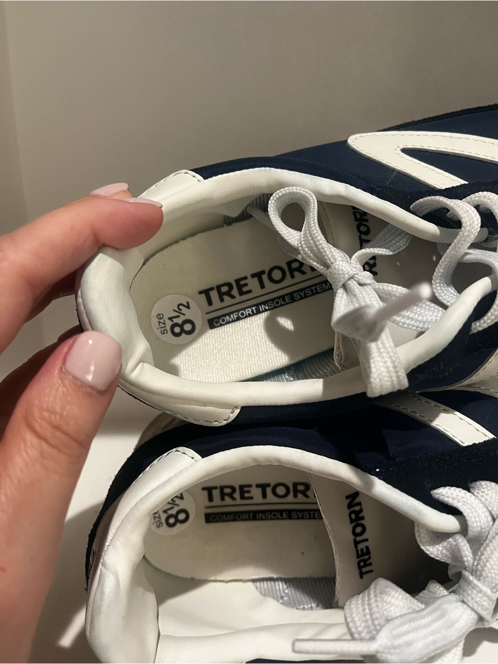 Tretorn Navy Blue White Gum Sole Retro Sneakers Size 8.5 - Picture 5 of 6